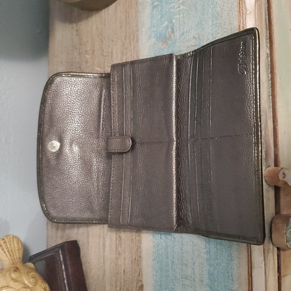 Brighton Silver Wallet with Grey Metallic Finish tri-fold, full size - Picture 5 of 8